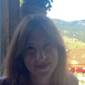 Meet your Posher, Leah